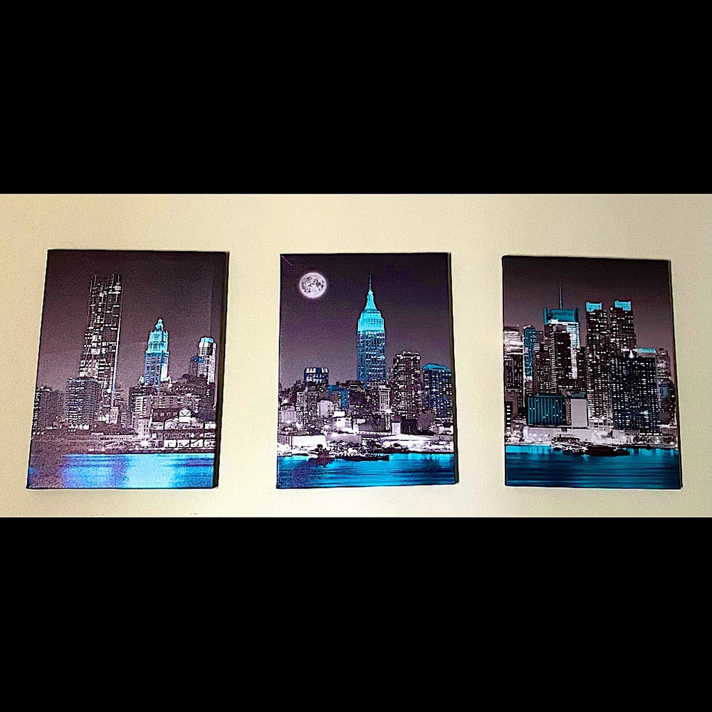 3 Piece Framed Canvas New York City Black White and Teal Pictures